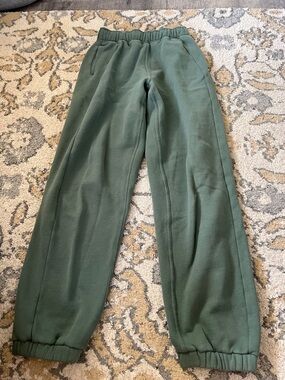 woman’s  Green Elastic-Waist Casual Pants